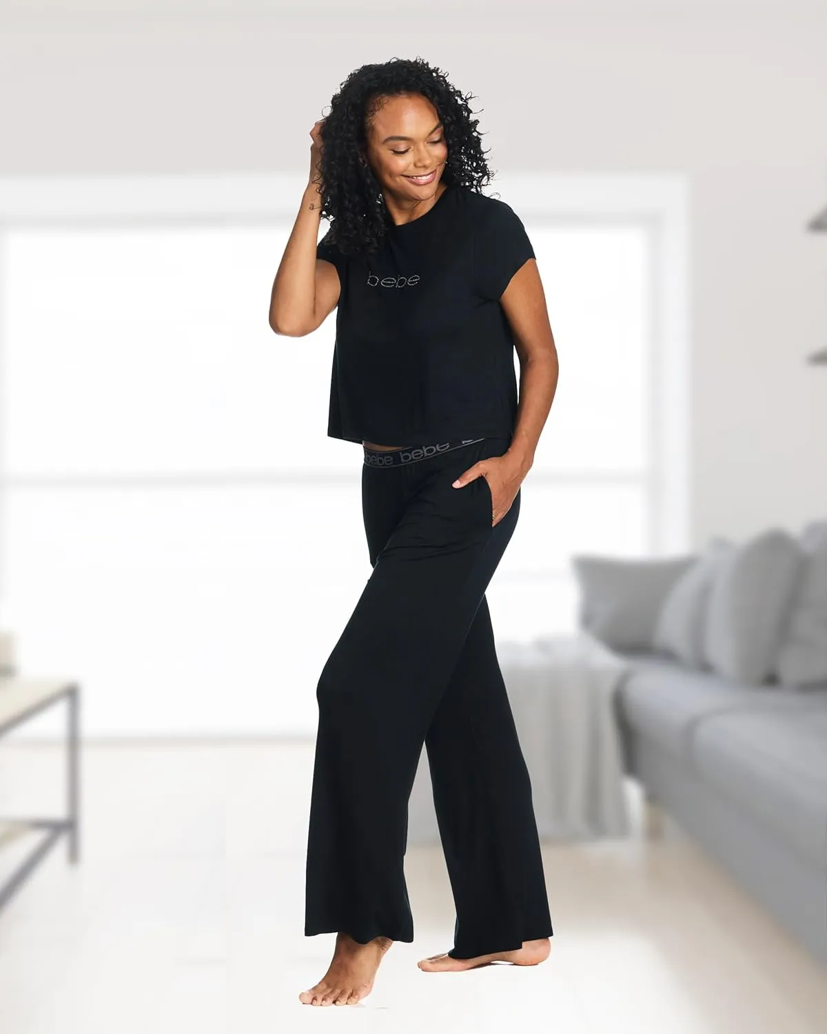 bebe Womens Short Sleeve Shirt and Lounge Skinny Pajama Pants with Pockets Sleepwear Set
