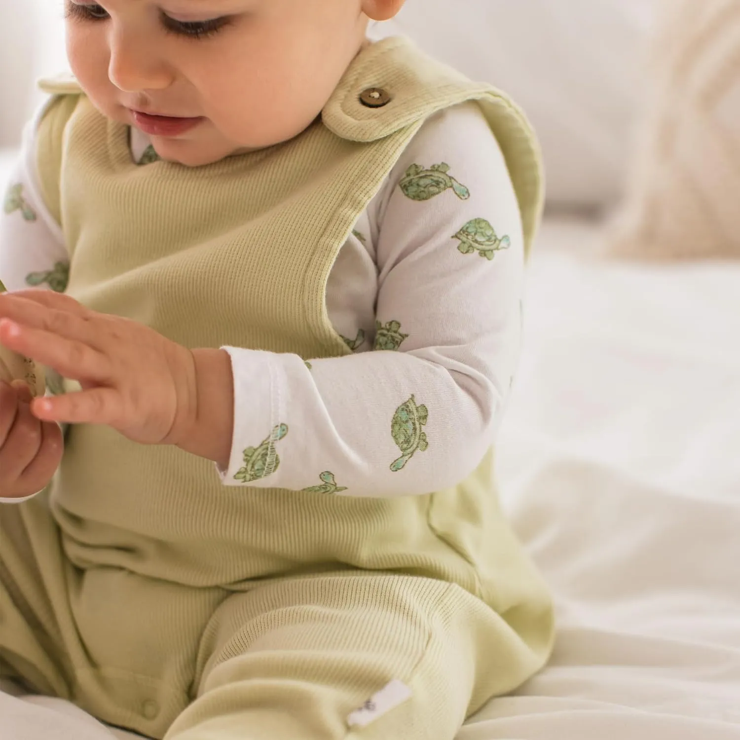 Burt's Bees Baby Unisex Baby 100% Organic Cotton Jumpsuit and Bodysuit Set
