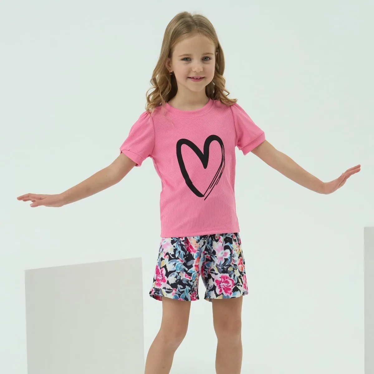 Kids Girl Clothes Heart Print Short Sleeve Top and Shorts Cute Girl Summer Outfits Short Set
